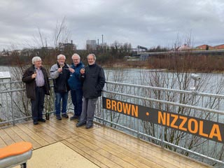 IG-pro-Steg-Vorstand auf der Brown Nizzola-Plattform in Rheinfelden (von links): Kurt Beretta, Peter Scholer, Ueli Urwyler und Wolfgang Bocks. Foto: zVg