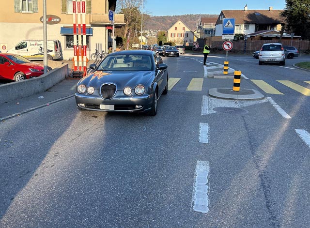 Windisch: Von Auto angefahren (Zeugenaufruf)