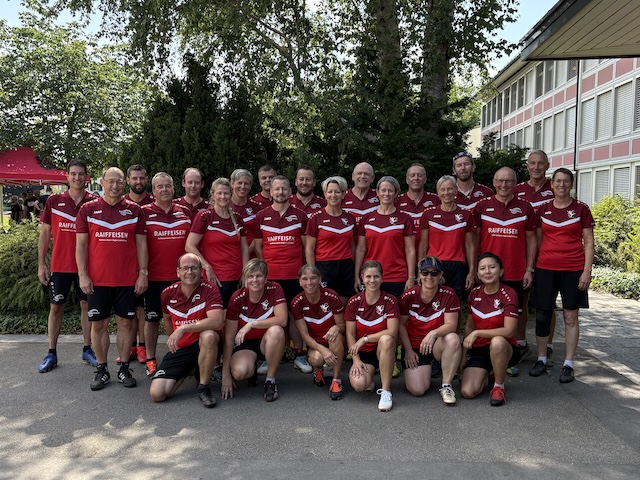 Die Sulzer Frauen und Männer. Foto: zVg