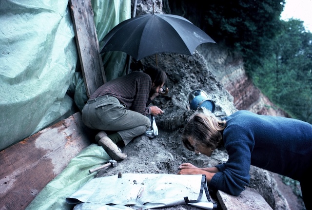 Sauriergrabung Urs Oberli und Ben Pabst, Uni Zürich 1976. Foto: © Sauriermuseum Frick