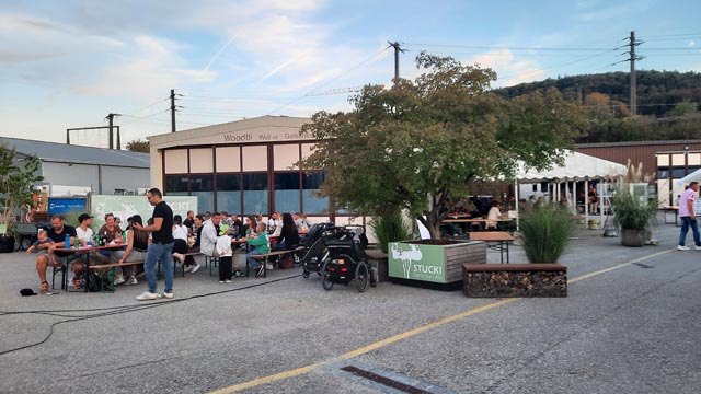 Das Festareal war dankt der Firma Stücki gut begrünt. Foto: zVg
