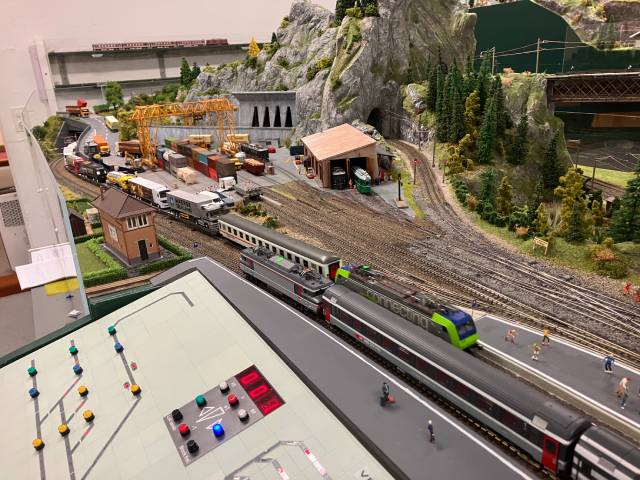 Impressionen von der Modellbahnanlage des Fricktaler Eisenbahn-Clubs
