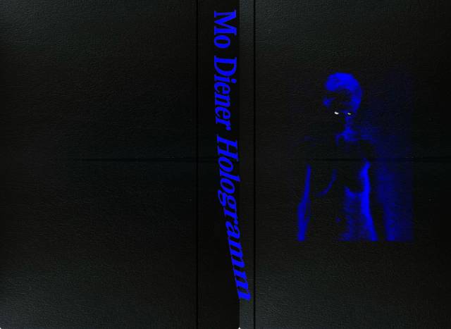 mschlag der Publikation «Hologramm – Mo Diener», Design: ROLE Studio, Verlag: Scheidegger &amp; Spiess, Zürich